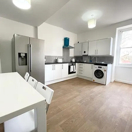 Comfortable Centre *